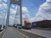 TPHCM rào chắn một phần cầu Phú Mỹ trong 3 tháng, xe lưu thông như thế nào?