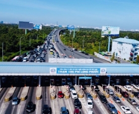 Cấp bách giải cứu kẹt xe cao tốc TPHCM - Long Thành - Dầu Giây